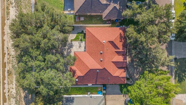 Building Photo - 3111 Persimmon Ct