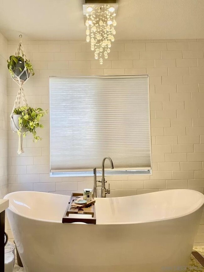 Building Photo - 4575 Avenida Privado