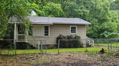 Building Photo - 156 9th Ave