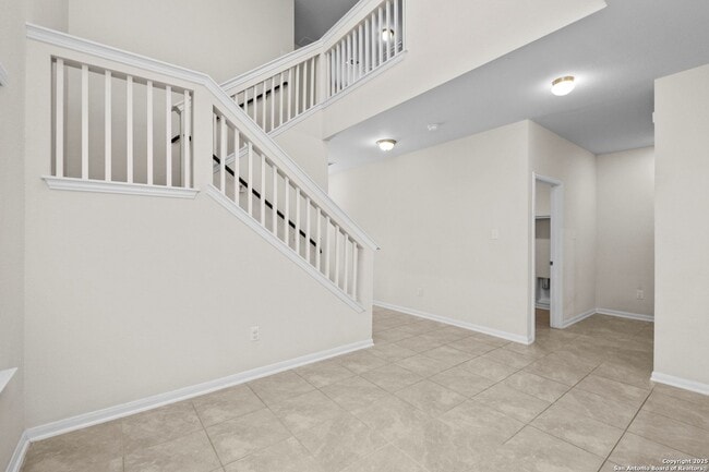 Building Photo - 9219 Cook Crk