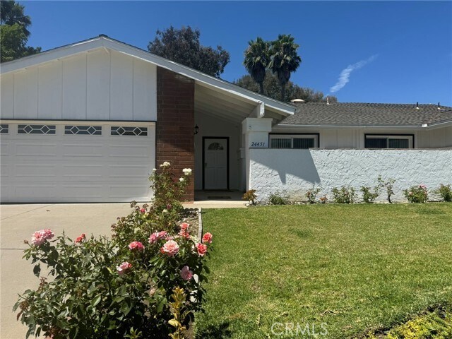 Building Photo - 24451 Quintana Dr
