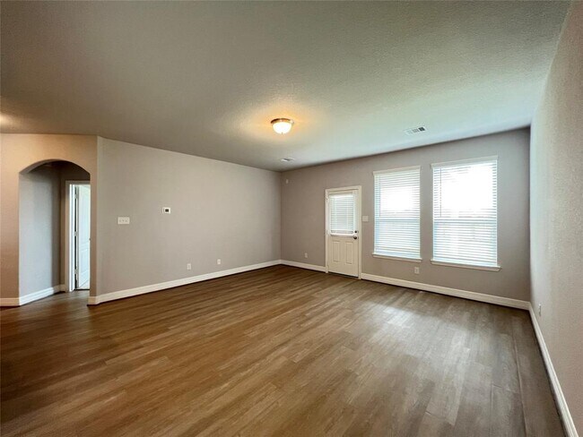 Building Photo - 3214 Aster Mdw Wy