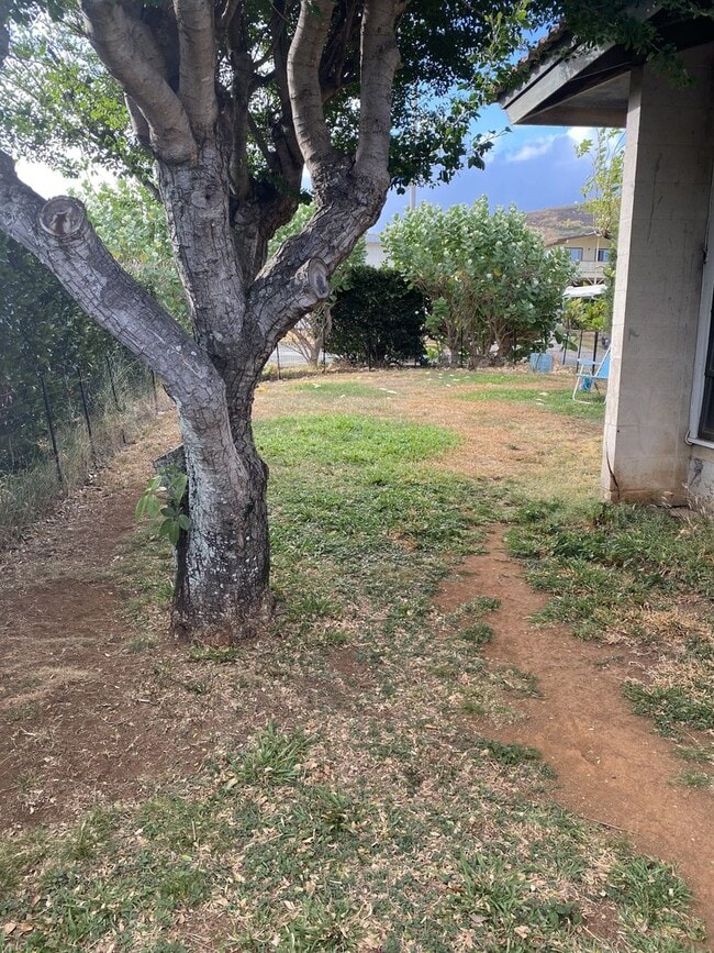 Building Photo - Furnished Private Room for Rent | Large Bed | Shared Home | Honolulu
