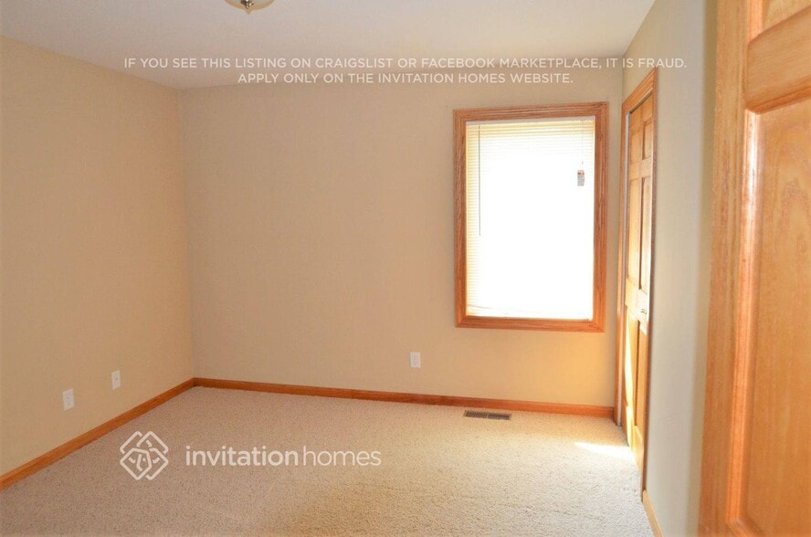 Building Photo - 4536 Taylor St NE