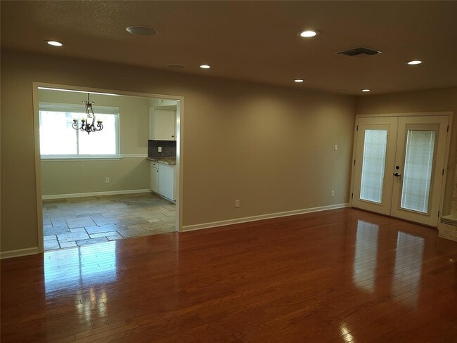 Building Photo - 11701 Shoshone Dr