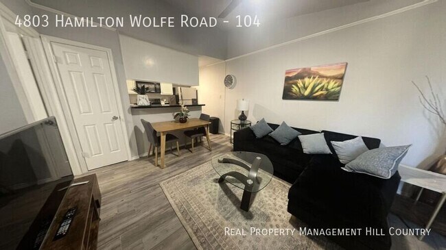 Building Photo - 4803 Hamilton Wolfe