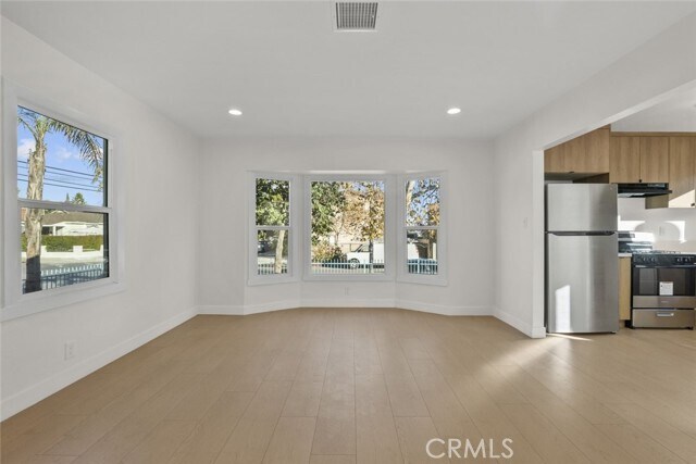 Building Photo - 6661 Beck Ave