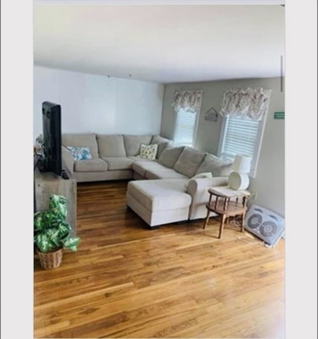 Building Photo - 90 Wendward Way