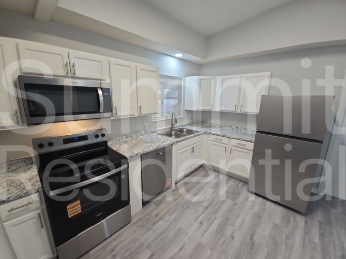 Building Photo - 6813 Hazen St