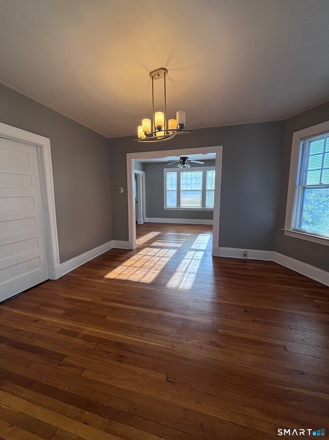 Building Photo - 448 Hillside Ave