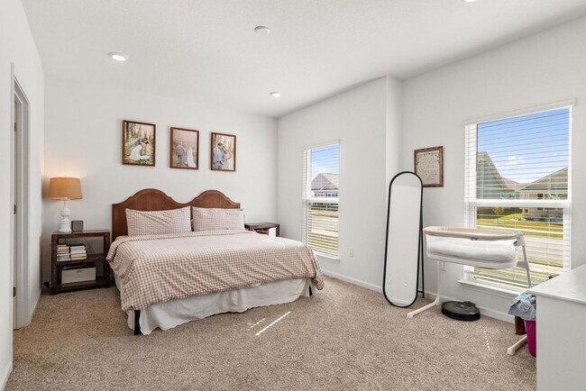 Building Photo - 39 Bluebeech St