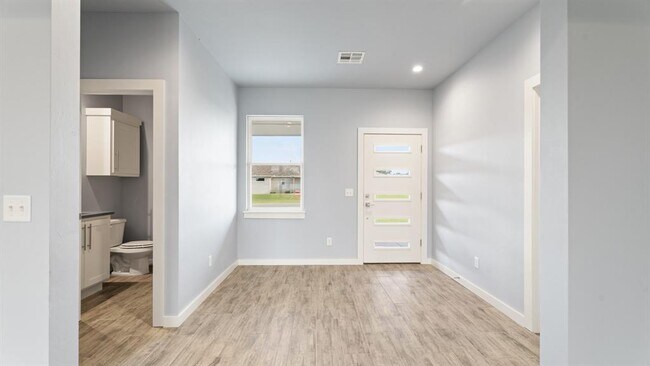 Building Photo - 217 Olde Ml Ct