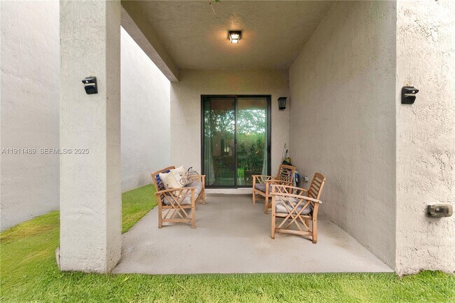 Building Photo - 3374 NW 5th St