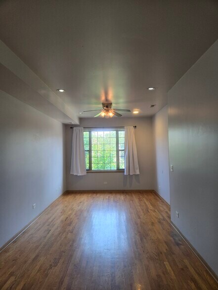 Building Photo - 4015 W Wilcox St