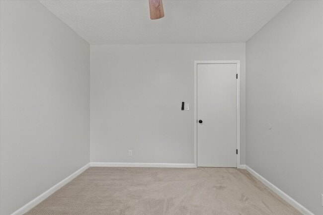 Building Photo - 507 Clift Dr