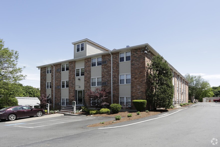 Princeton at Mount Vernon 479 S South Lawrence MA 01843 Apartment