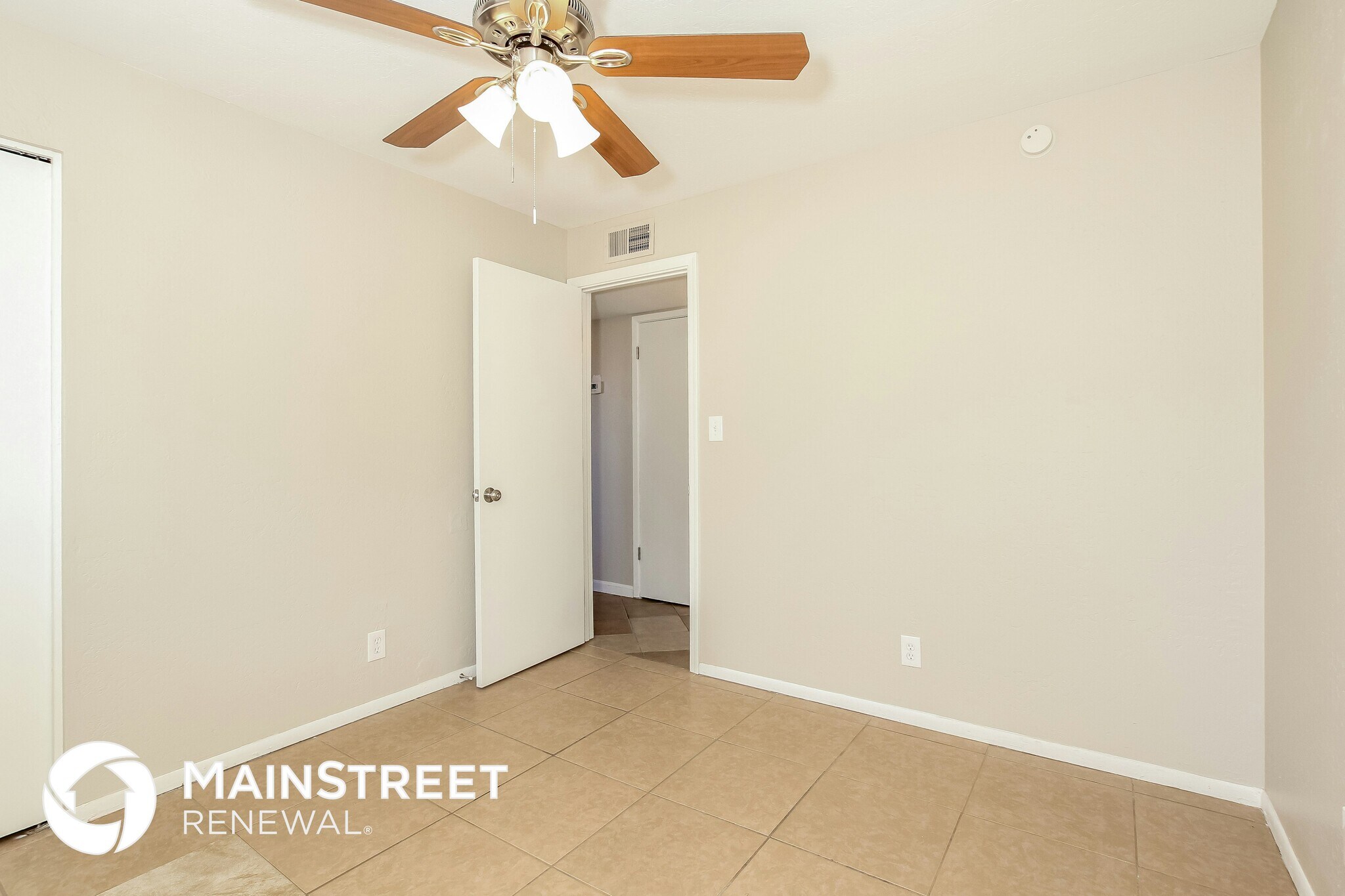 Building Photo - 15232 N 24th Pl