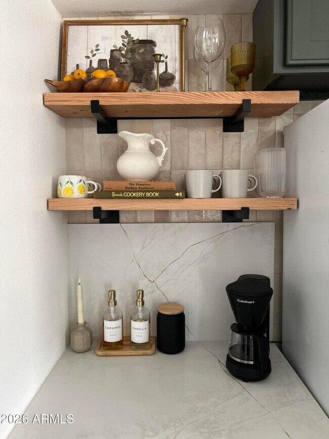 Building Photo - 11607 N 21st Ave