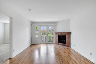 Interior Photo - Reeves Street Apartments