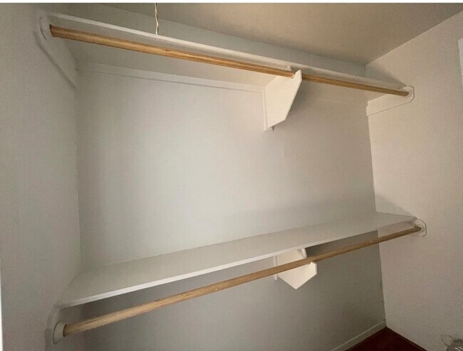 Building Photo - 1014 E 23rd St