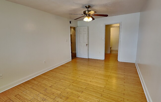 Building Photo - 1954 Conway Rd