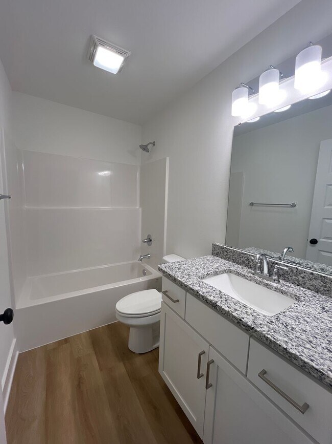 Building Photo - Your Dream Home Just Hit the Market – Don’t Miss Out!
