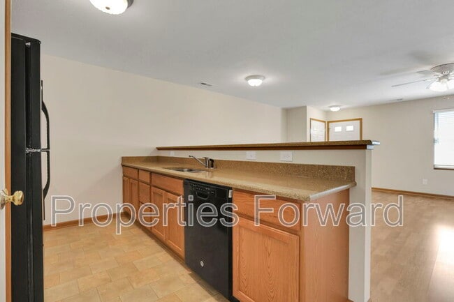 Building Photo - 4031 Elm St