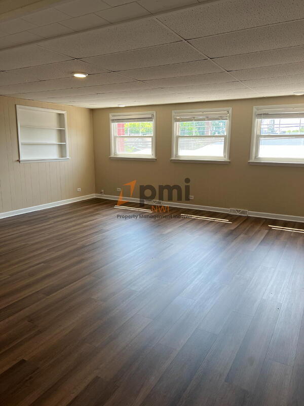 Building Photo - 7051 Kennedy Ave