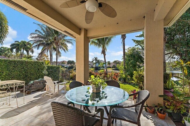 Building Photo - 6024 SE Crooked Oak Ave