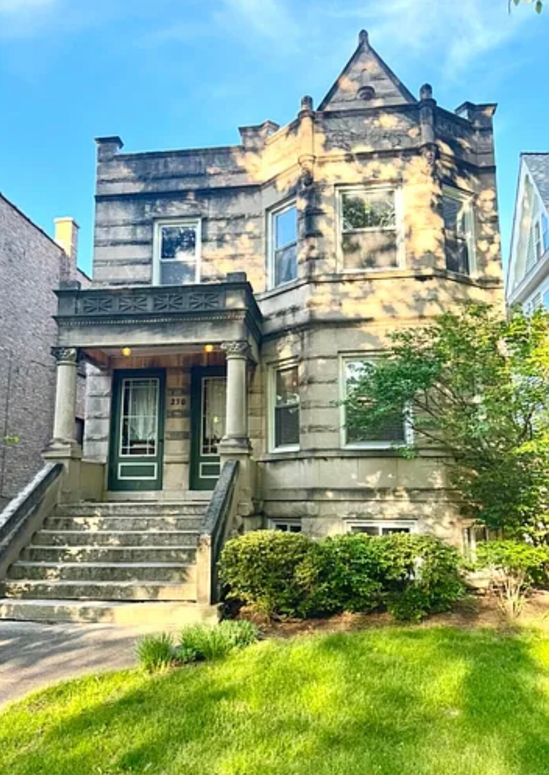 Building Photo - 230 S Kenilworth Ave