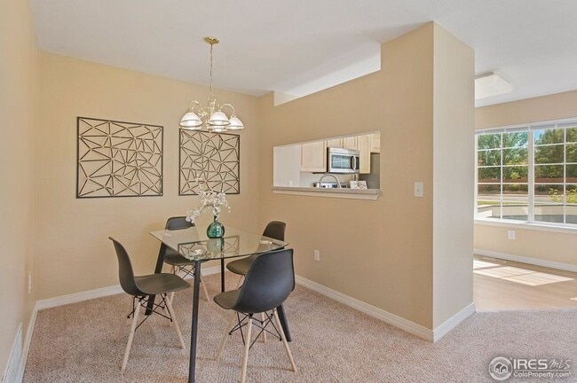 Building Photo - IMMACULATE 2 BED/1.5 BATH TOWNHOME IN LONGMONT - AVAILABLE NOW!