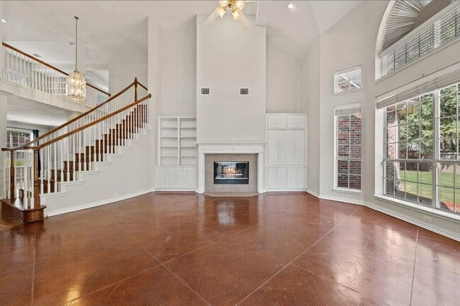 Building Photo - 1605 Berwick Dr