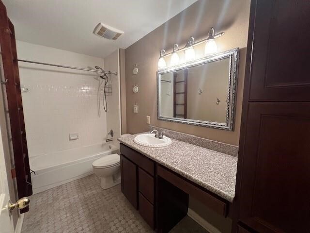 Building Photo - 3906 Hazelwood Dr