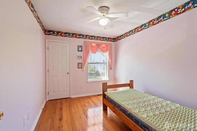 Building Photo - 1209 Blossom Cir