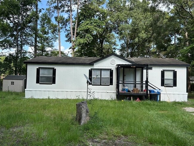Building Photo - 23905 Cicada Cir W