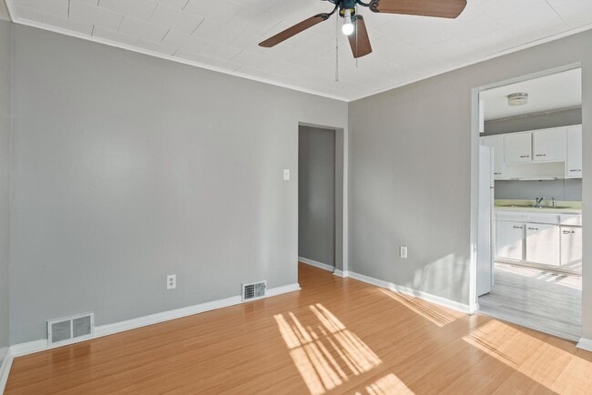 Building Photo - 213 Fletcher Ave