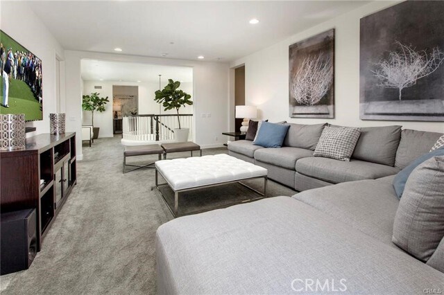 Building Photo - 27 Sorrel