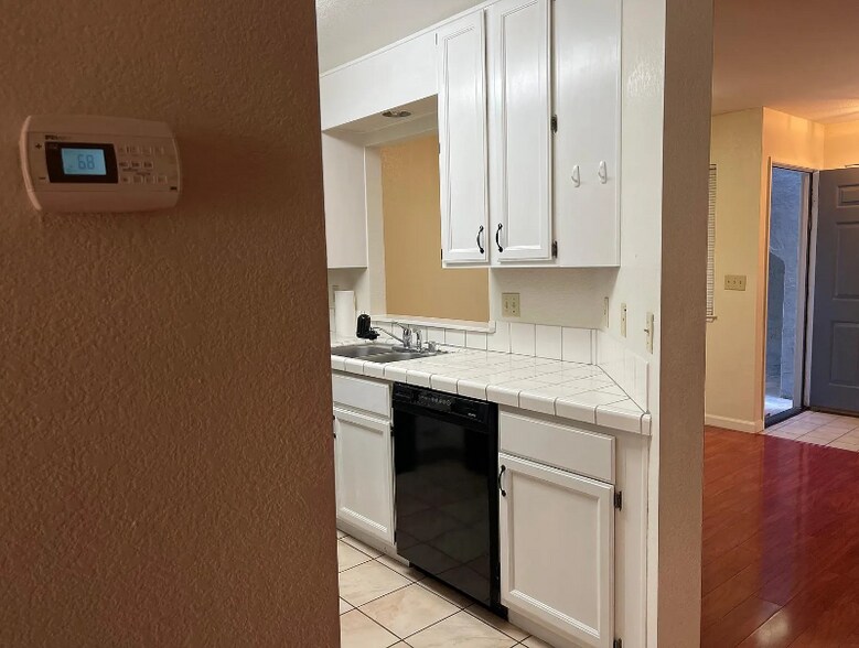 Building Photo - 4631 Rothbury Common