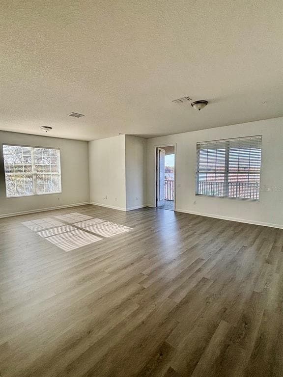 Building Photo - 3356 Robert Trent Jones Dr