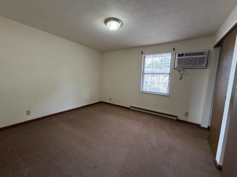 Building Photo - 608 N Highland Ave