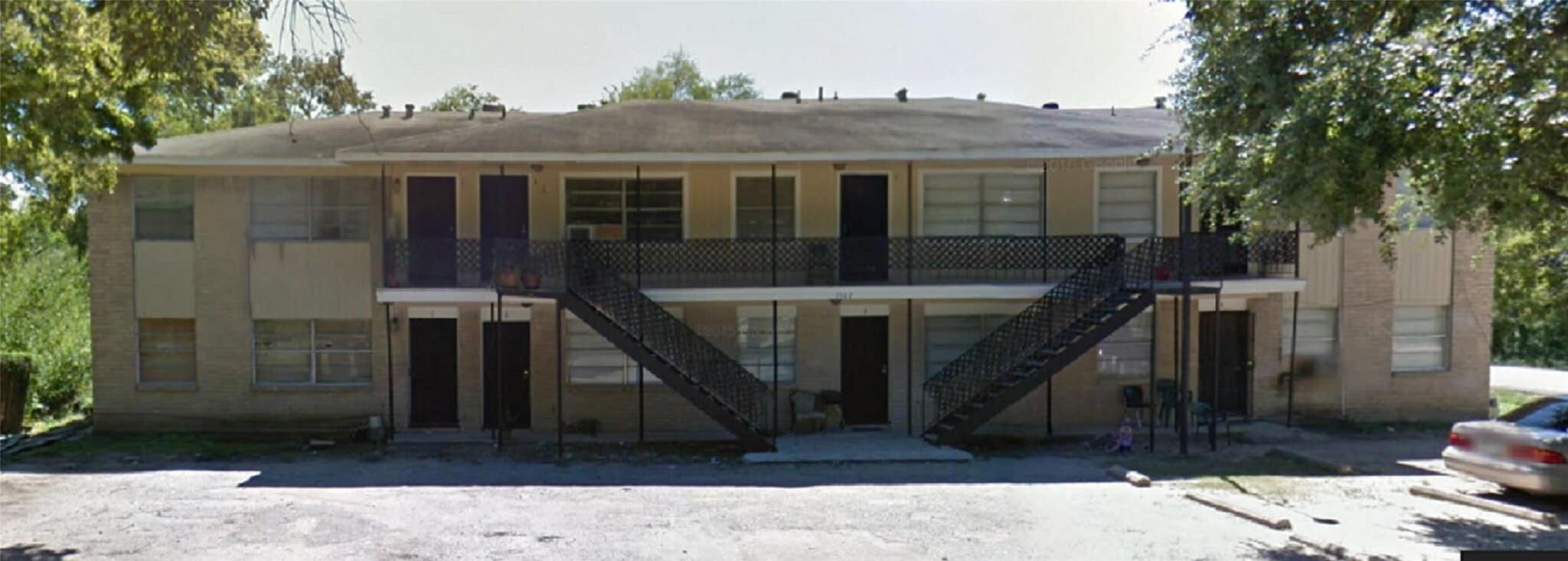 Exterior - 3502 Campbell St