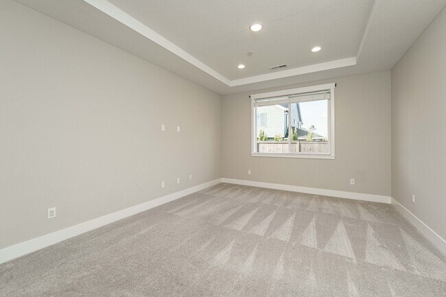 Building Photo - 8989 N Kale Cir