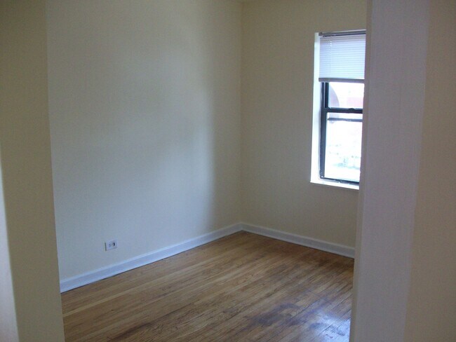 Building Photo - 8057-59 S Marshfield Chicago, IL 60620