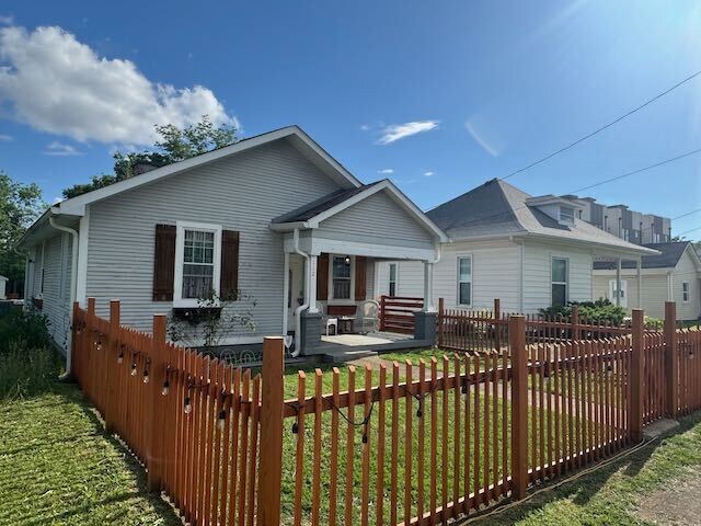 Building Photo - 112 Lucile St