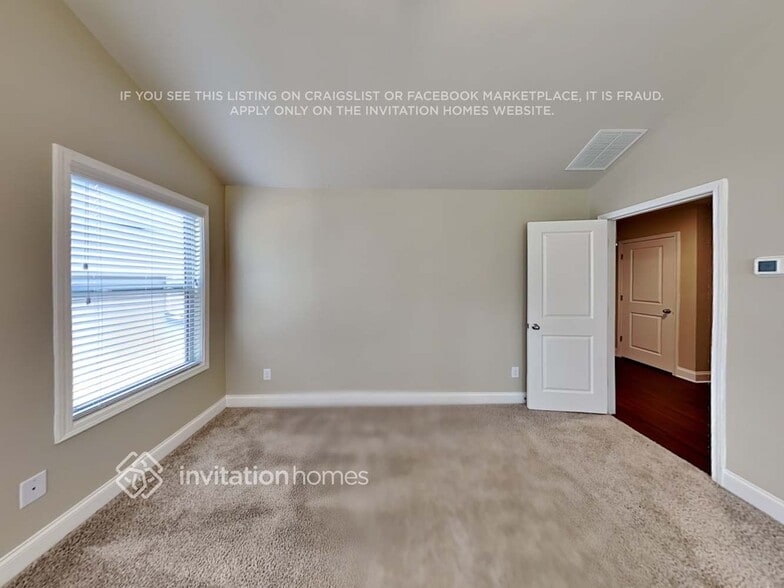 Building Photo - 227 Sage Dr