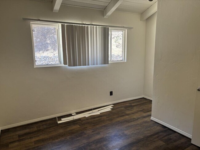 Building Photo - 5613 Campanile Way