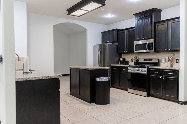 Building Photo - 10620 Porfirio Dr