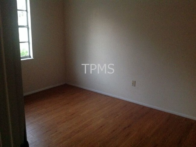 Building Photo - East Orlando/UCF AREA