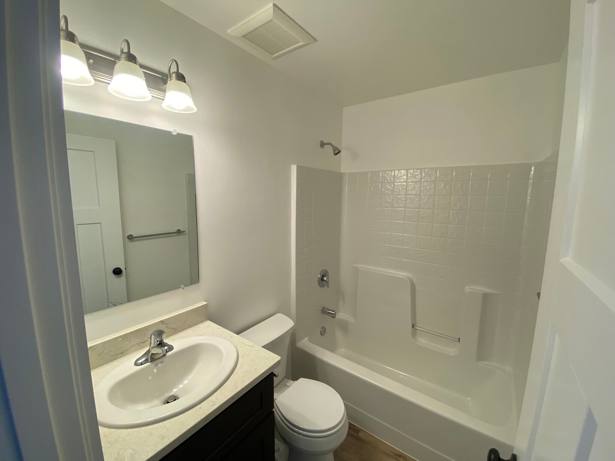 Building Photo - 1318 6th St