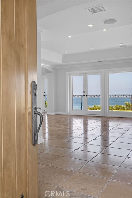 Building Photo - 517 Emerald Bay